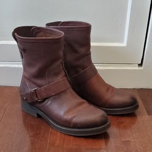 OluKai leather dark brown boots size 6